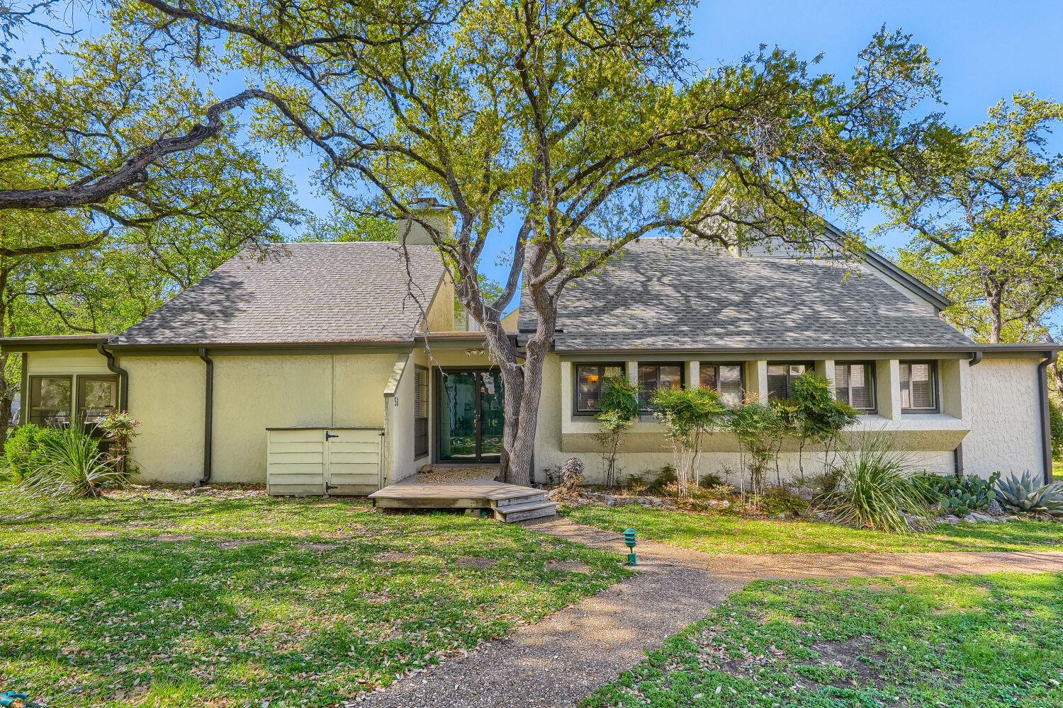 51 Casa Verde Street Lakeway TX 78734