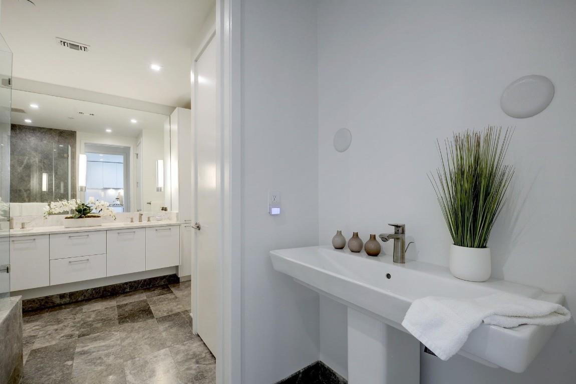 501 West Avenue Austin TX 78701