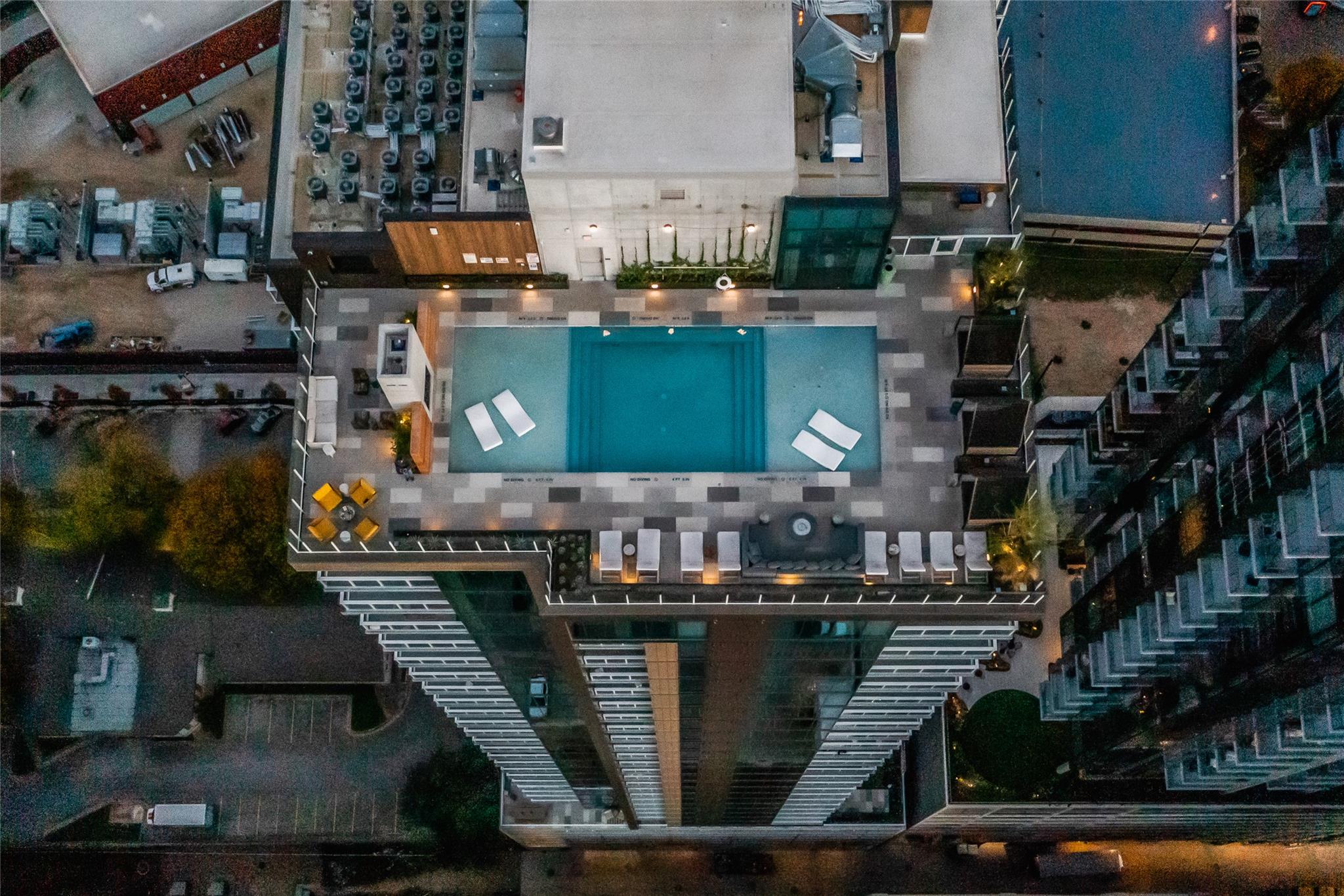 48 East Avenue Austin TX 78701