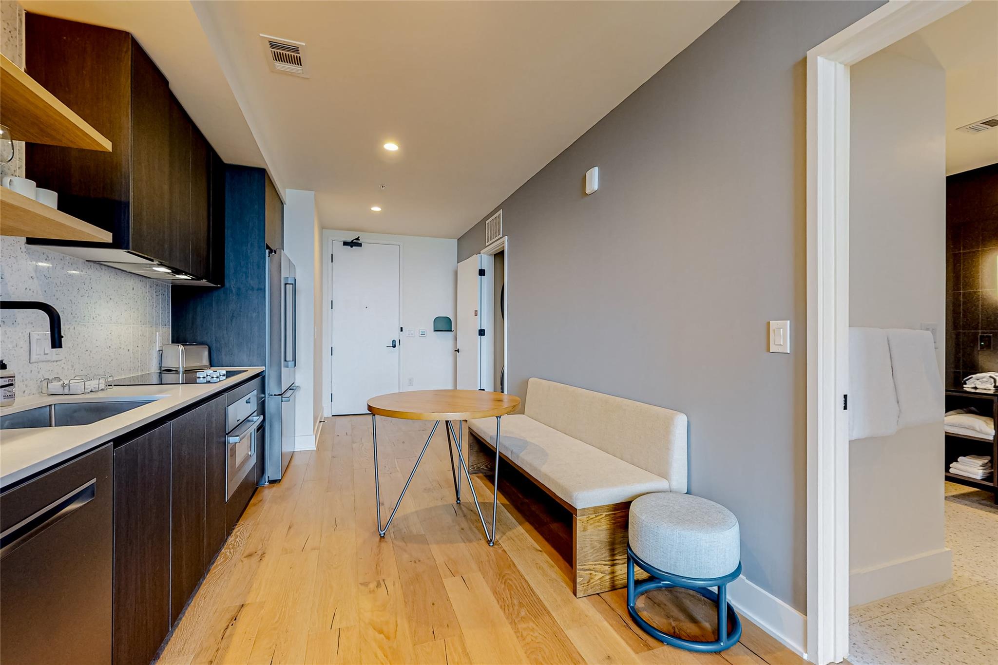 48 East Avenue Austin TX 78701