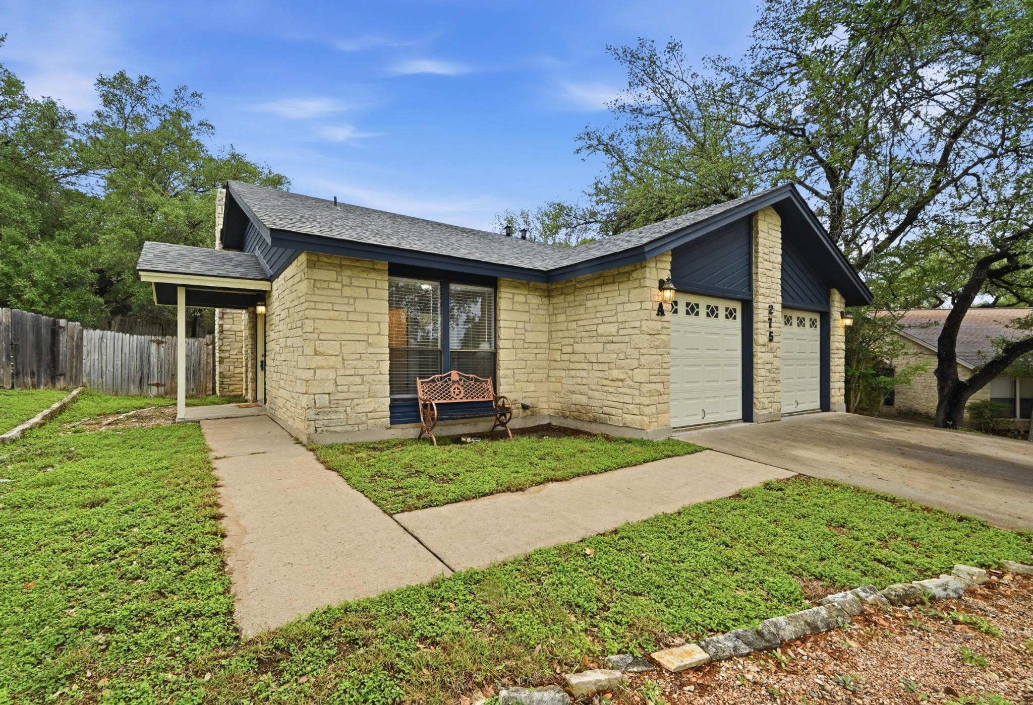 275 Mooring Circle Lakeway TX 78734