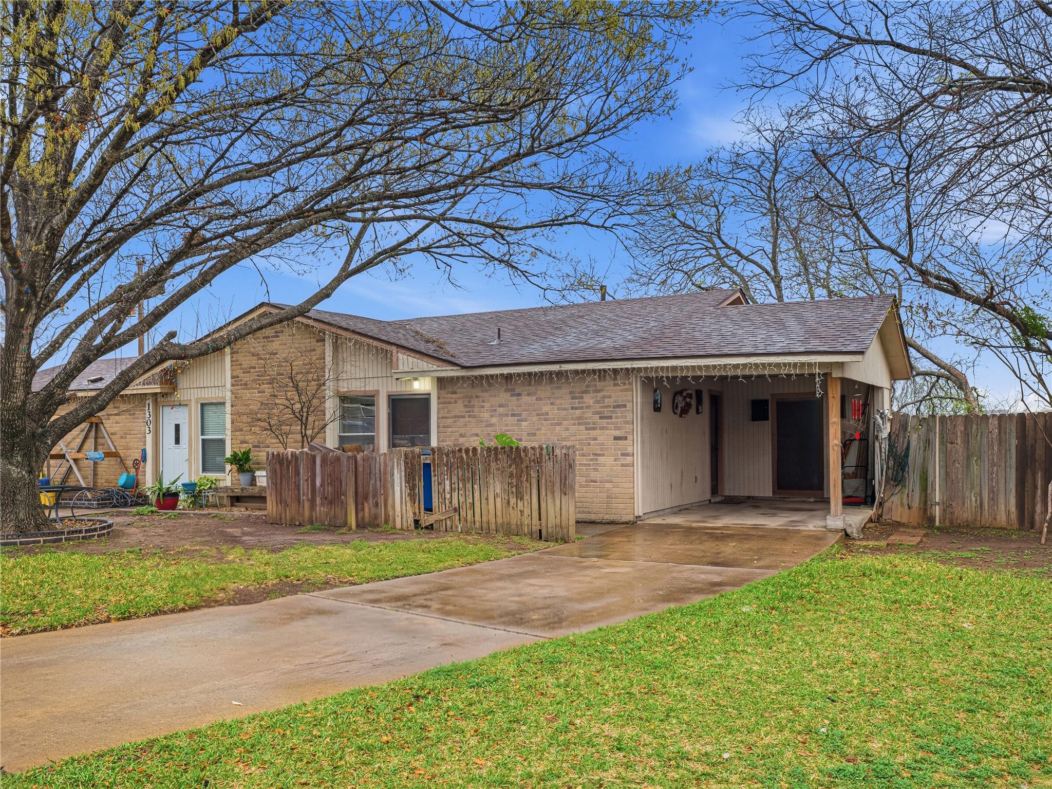 1301 Mckie Cove Austin TX 78752