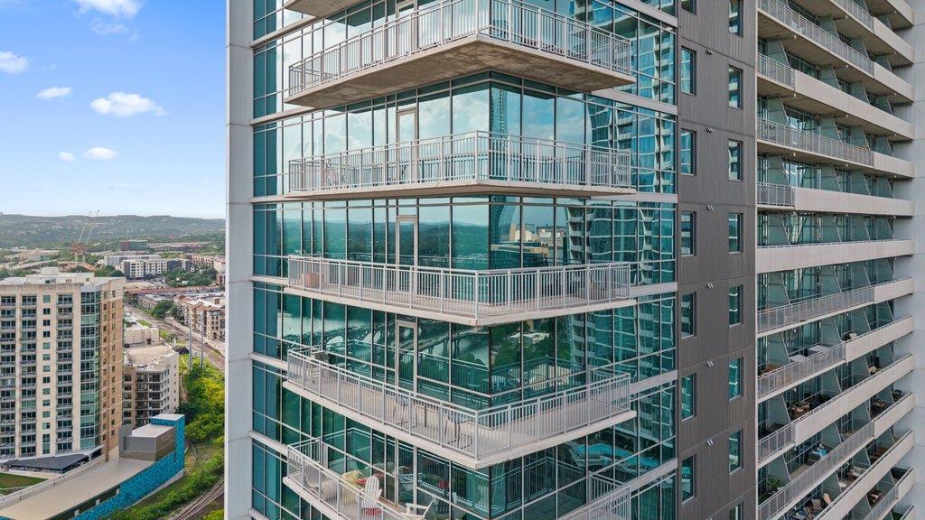222 West Avenue Austin TX 78701