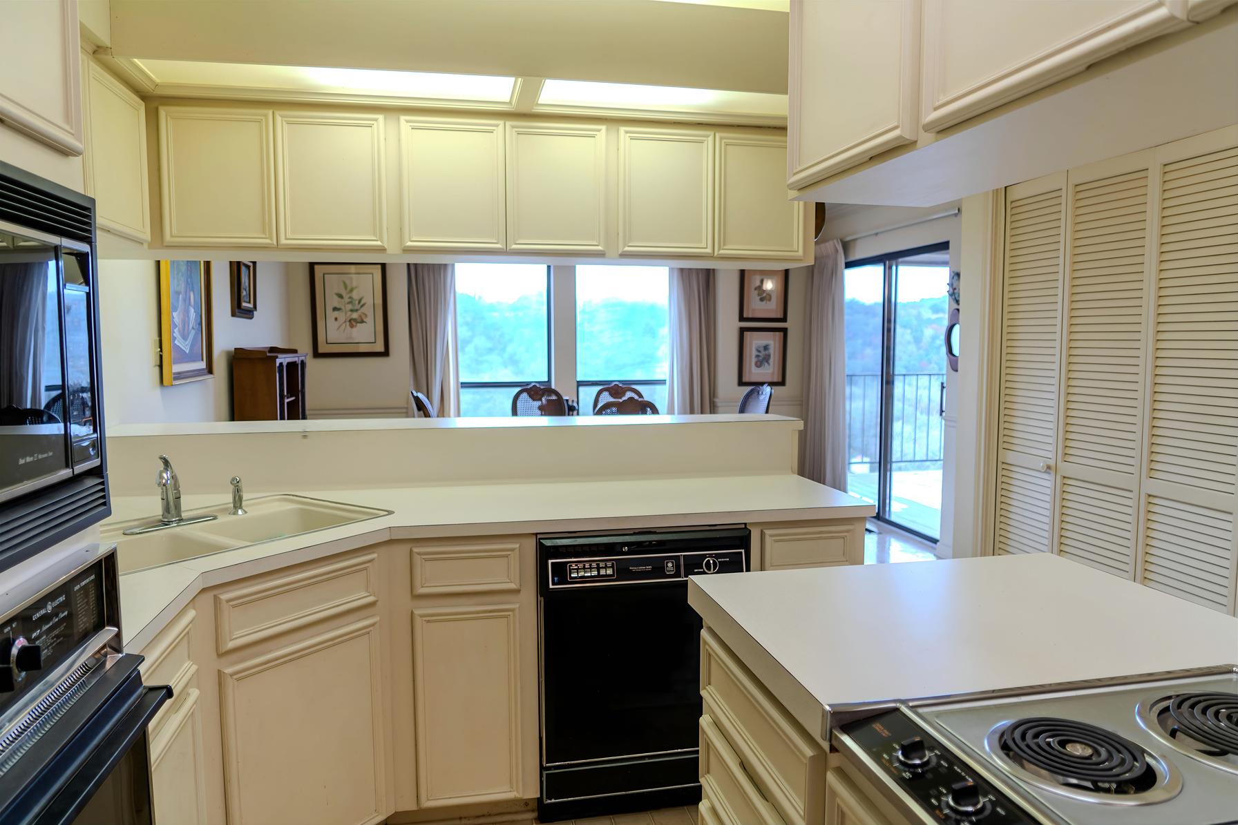 6820 Cypress Point N Austin TX 78746