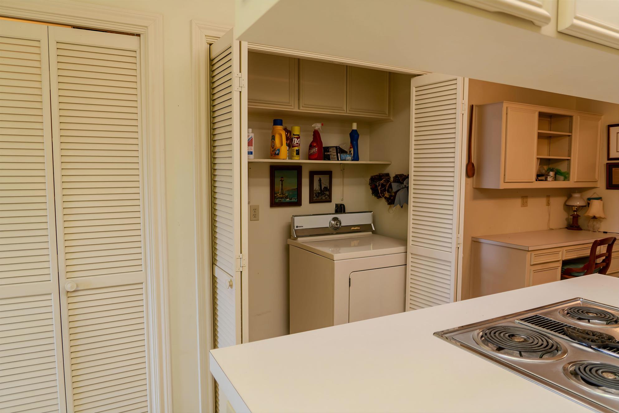 6820 Cypress Point N Austin TX 78746