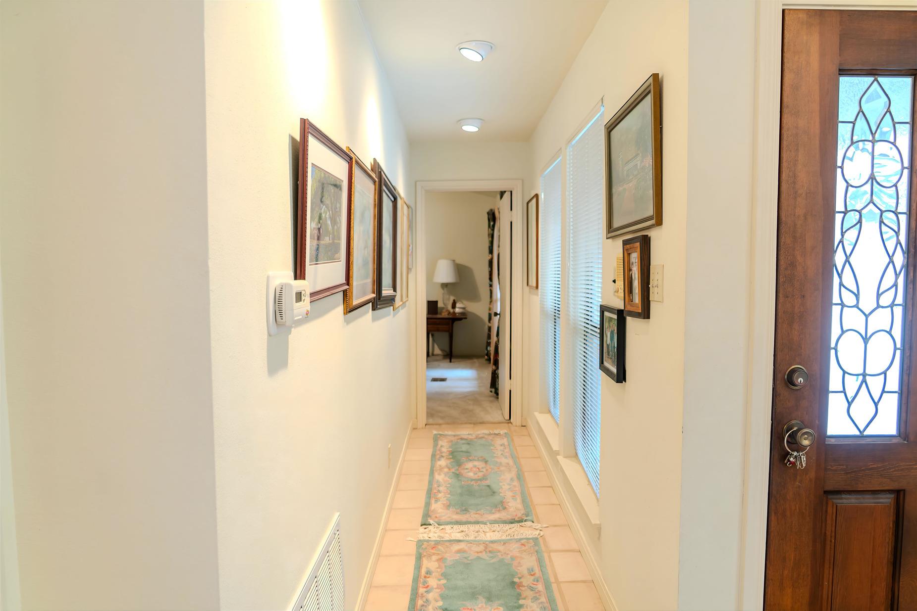 6820 Cypress Point N Austin TX 78746