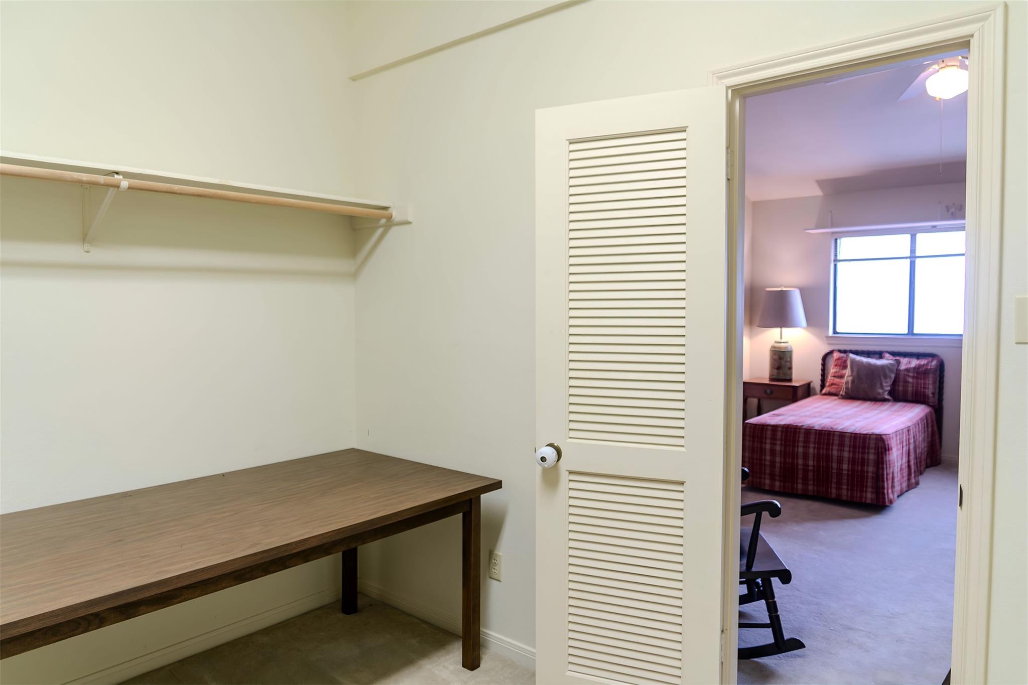 6820 Cypress Point N Austin TX 78746