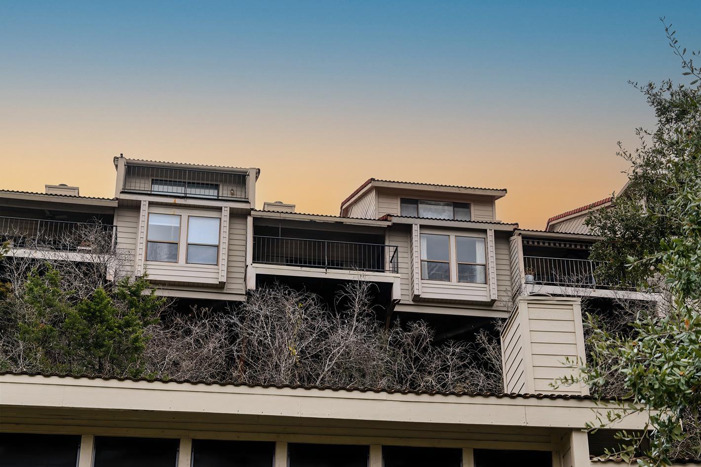 6820 Cypress Point N Austin TX 78746