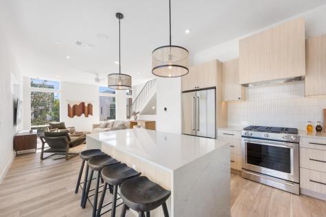 10821 Desert Trail Austin TX 78758