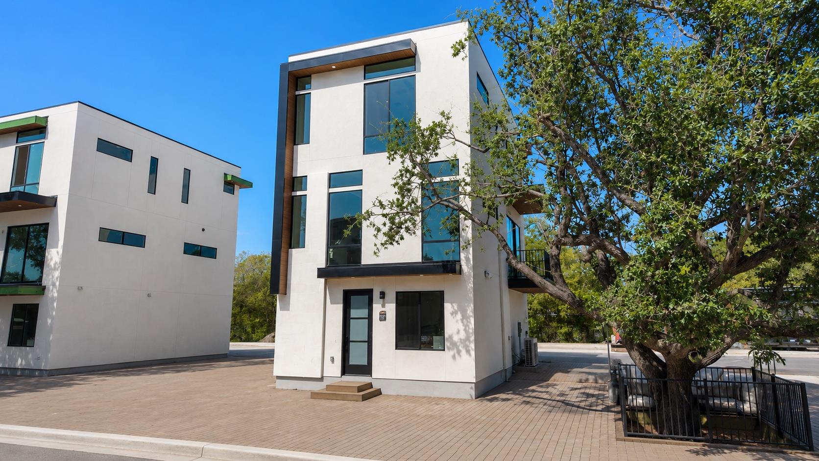 10821 Desert Trail Austin TX 78758