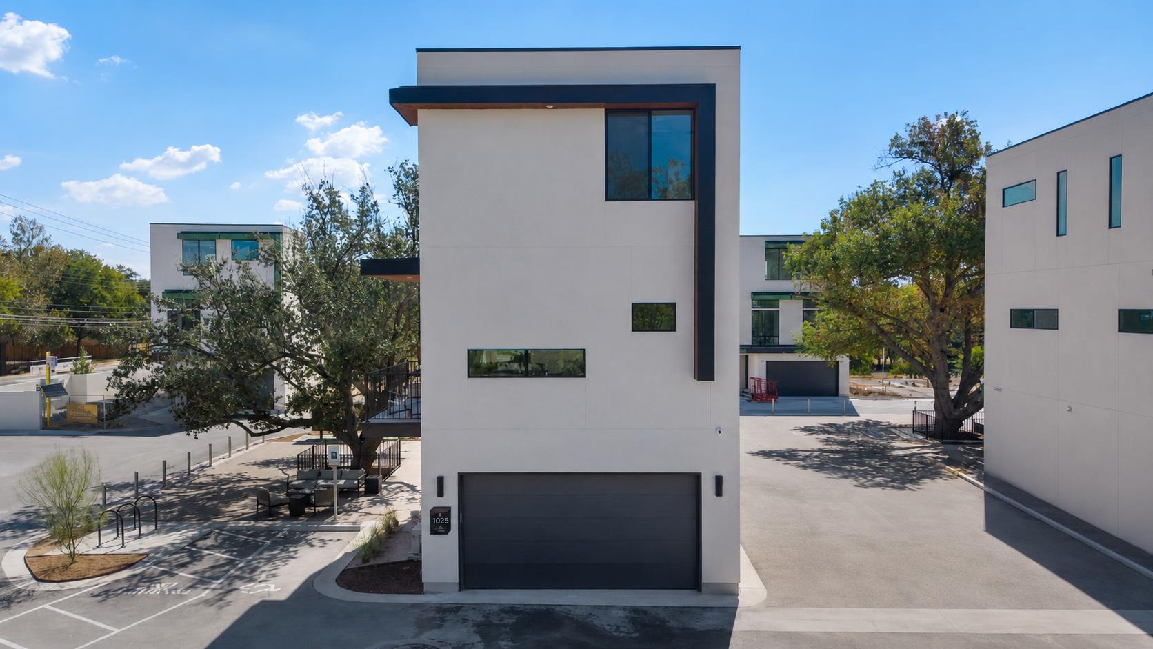 10821 Desert Trail Austin TX 78758