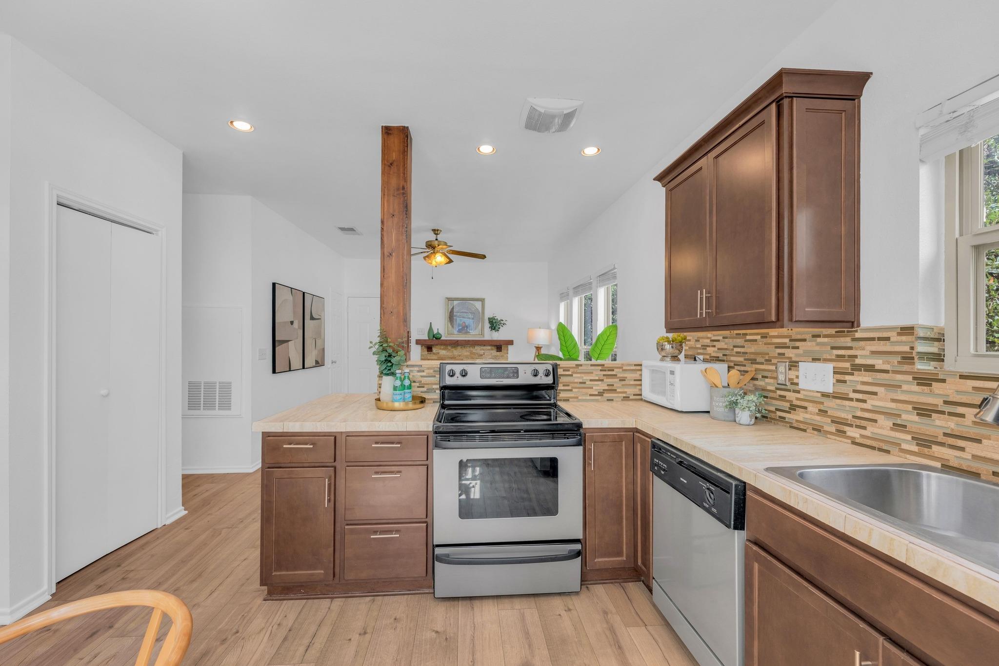 2414 Longview Street Austin TX 78705