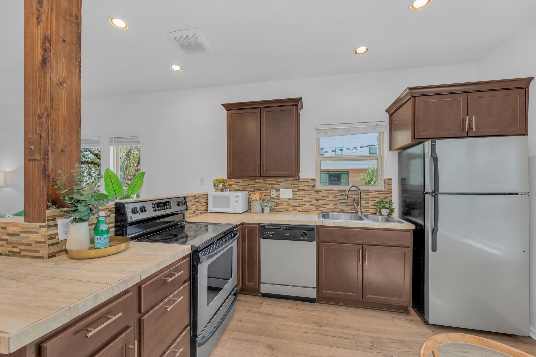 2414 Longview Street Austin TX 78705