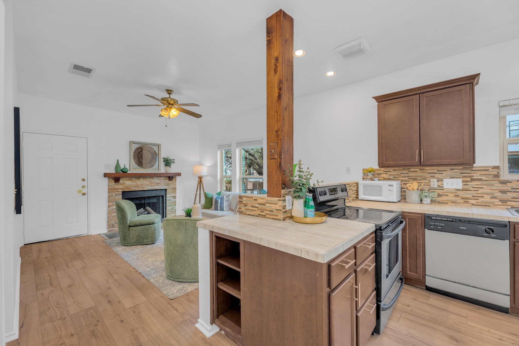 2414 Longview Street Austin TX 78705