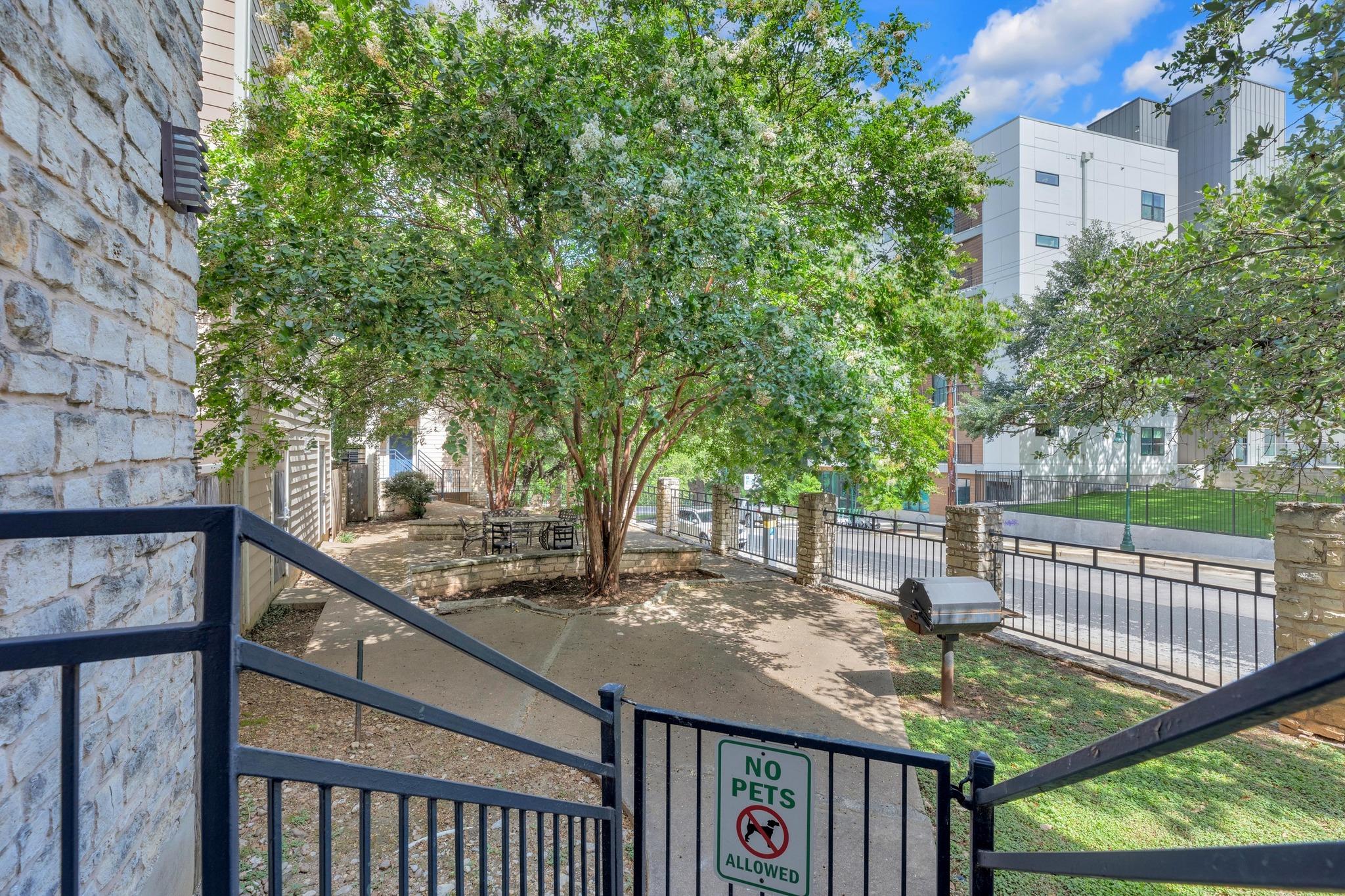 2414 Longview Street Austin TX 78705
