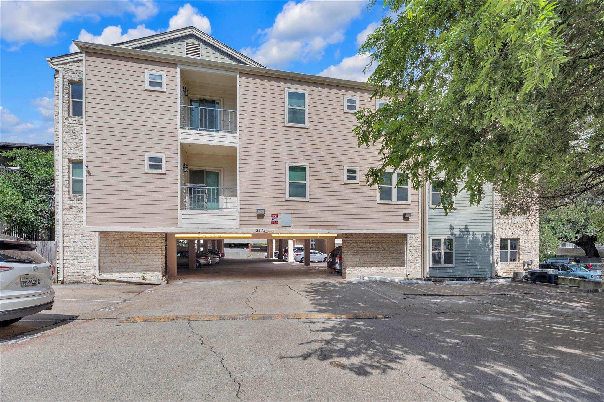 2414 Longview Street Austin TX 78705