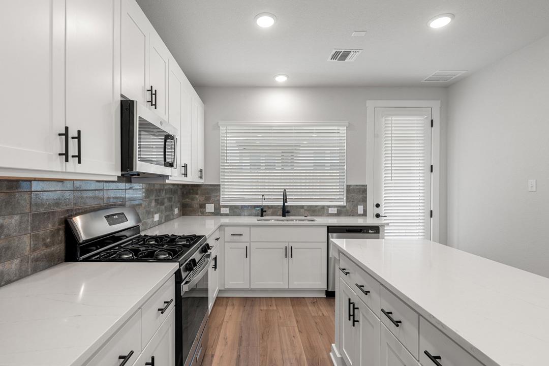 102 Marie Way Georgetown TX 78626
