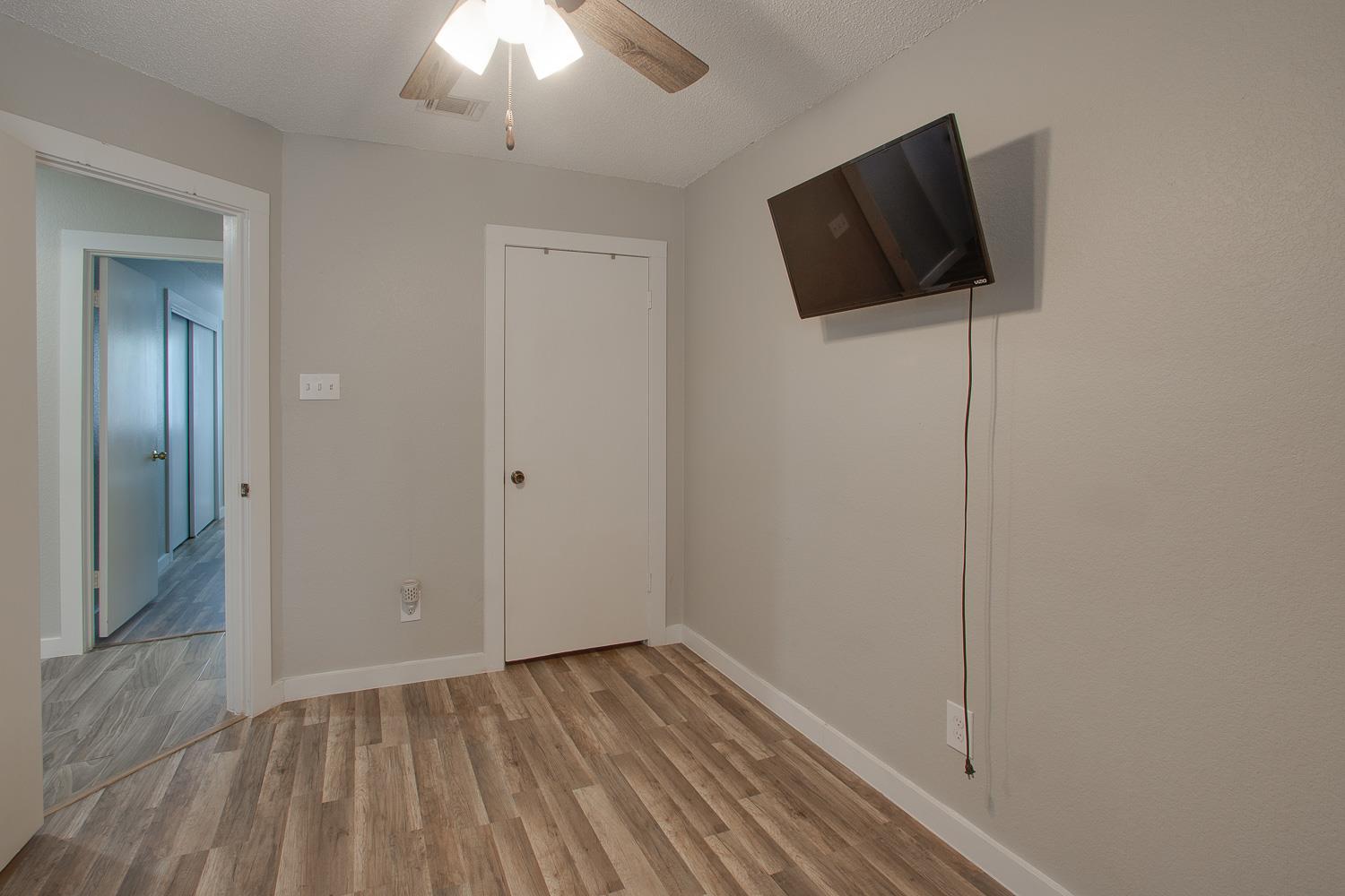 1015 E Yager Lane Austin TX 78753