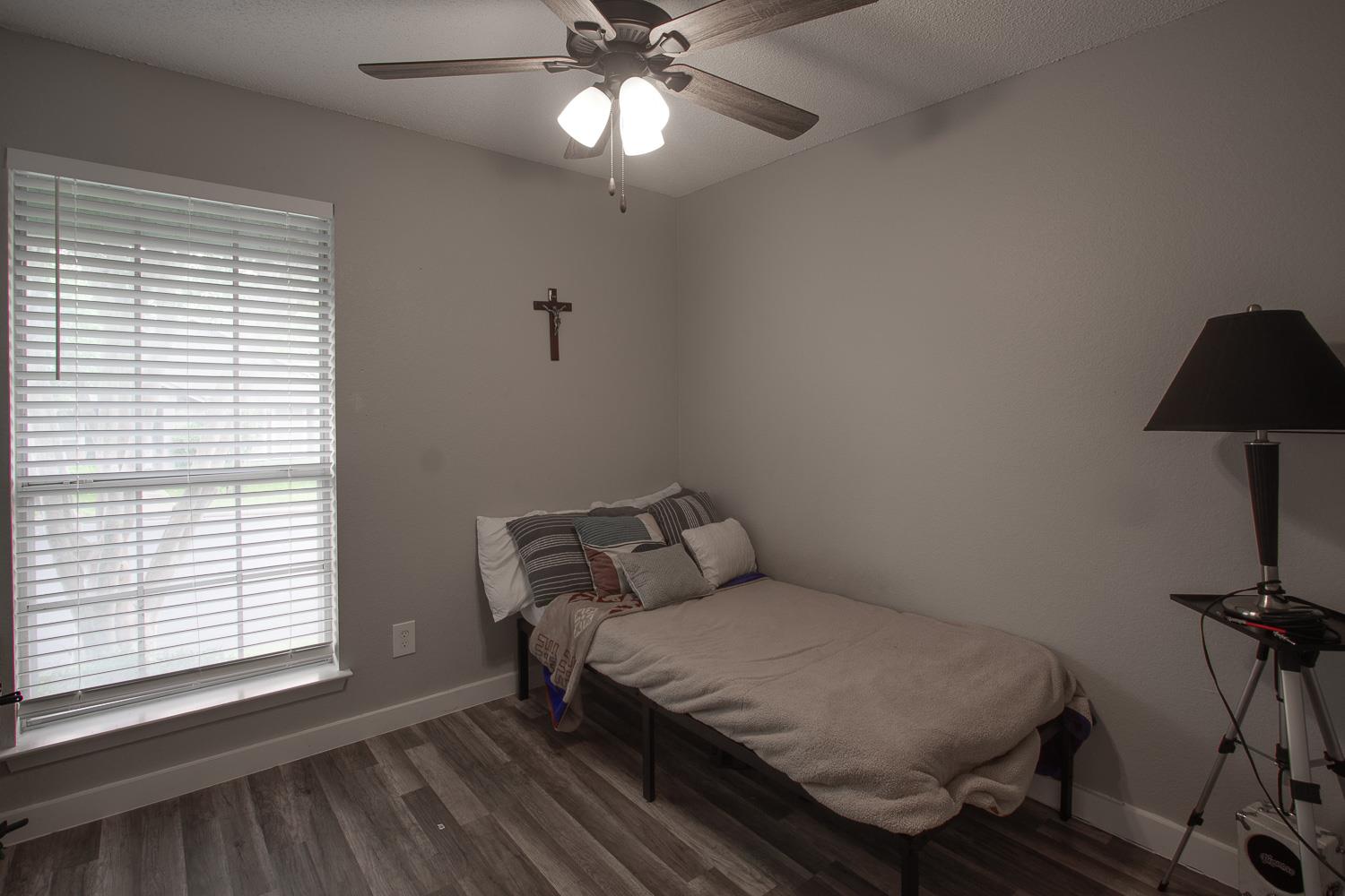 1015 E Yager Lane Austin TX 78753