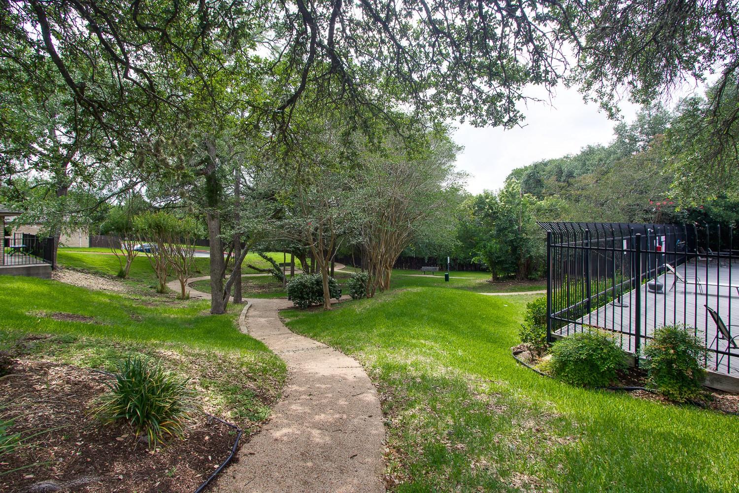 1015 E Yager Lane Austin TX 78753