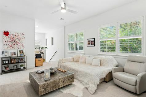 404 W Alpine Road Austin TX 78704