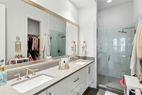 404 W Alpine Road Austin TX 78704
