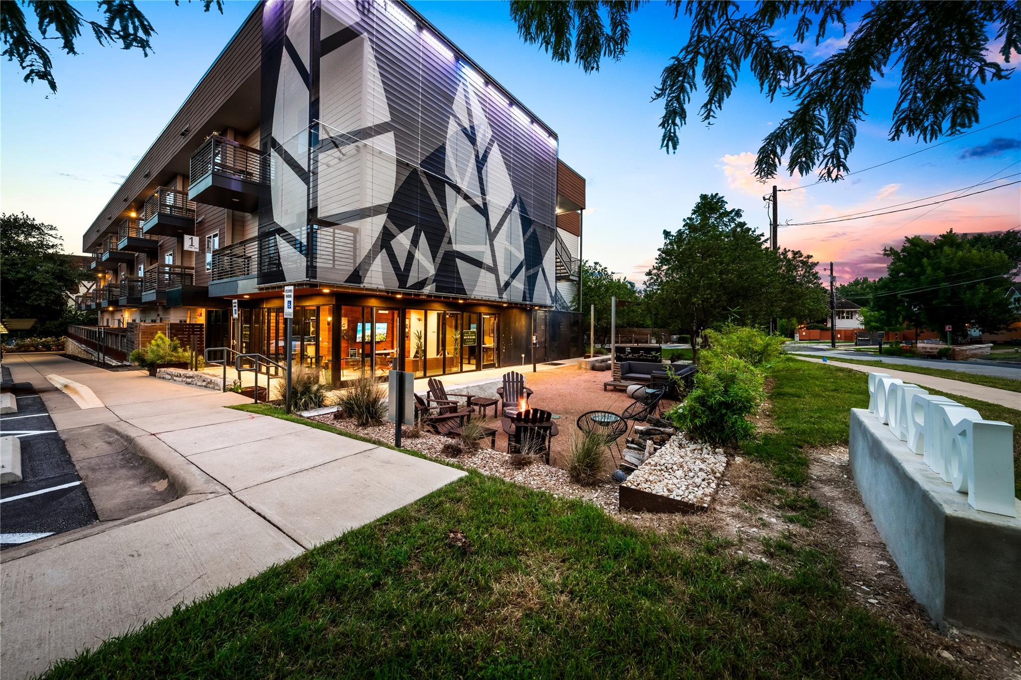 2505 Thornton Road Austin TX 78704