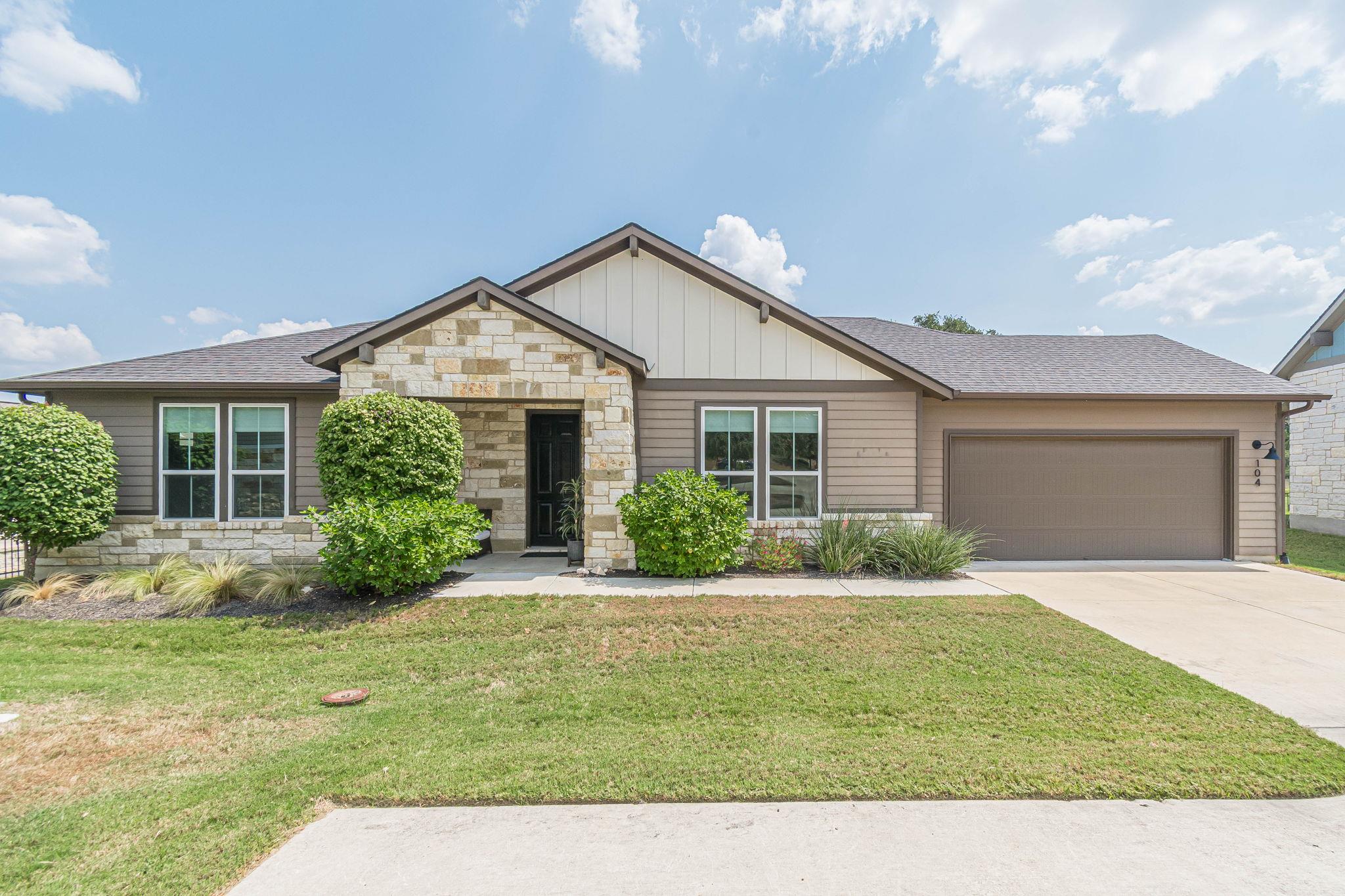 318 Dancing Oak Lane San Marcos TX 78666