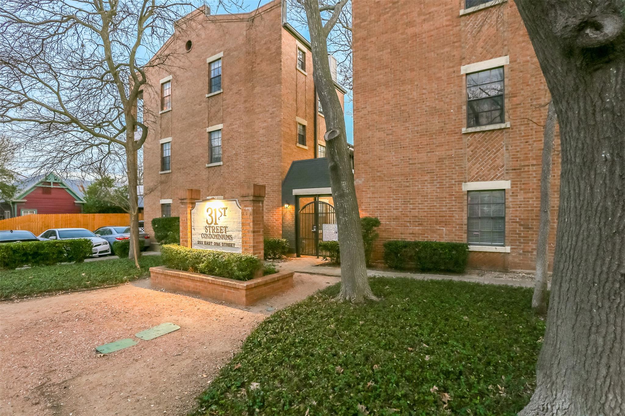 203 E 31st Street Austin TX 78705