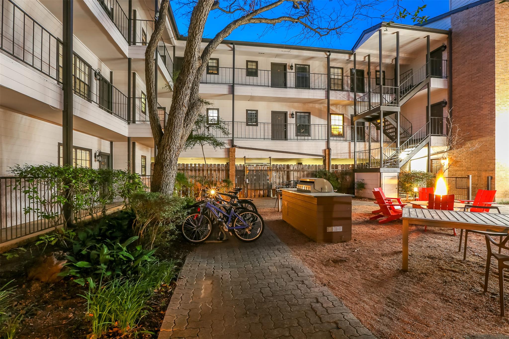 203 E 31st Street Austin TX 78705