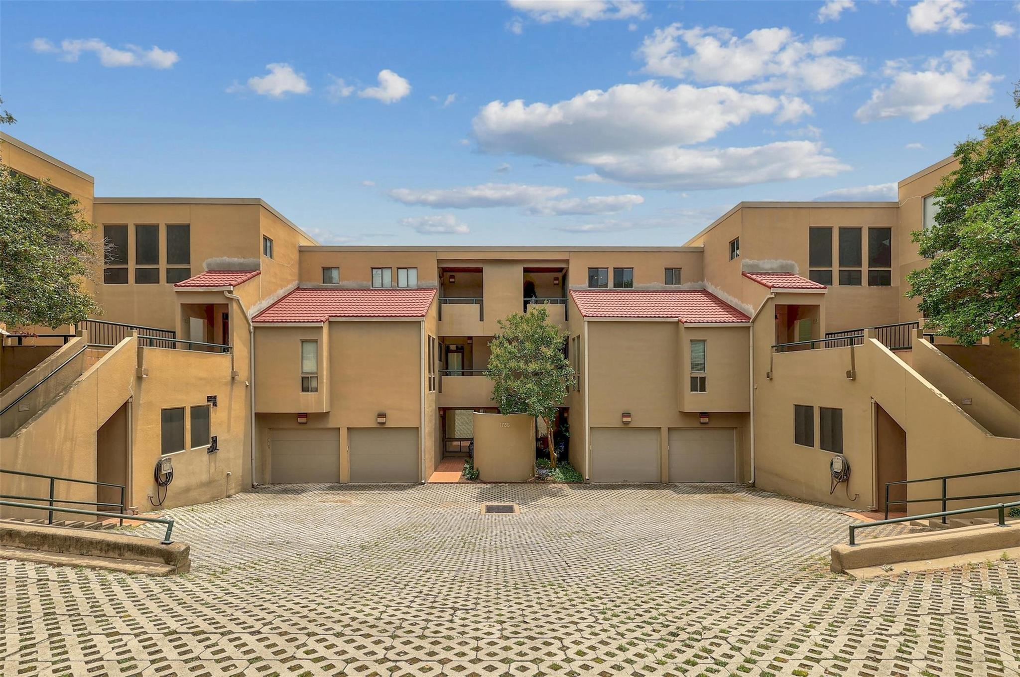 1735 Spyglass Drive Austin TX 78746