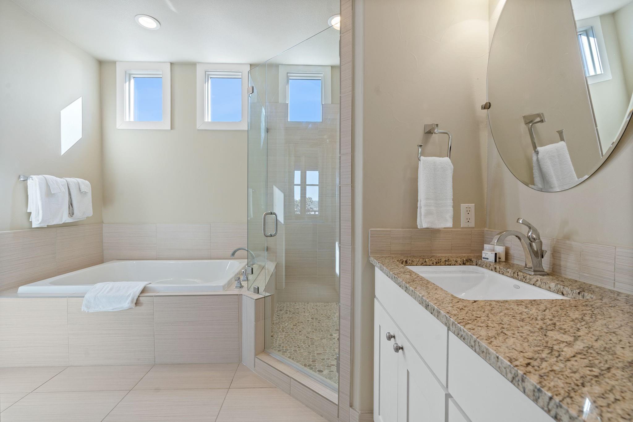 2208 Seabiscuit Cove Spicewood TX 78669
