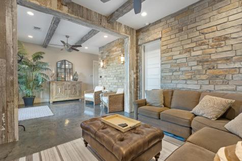 2208 Seabiscuit Cove Spicewood TX 78669