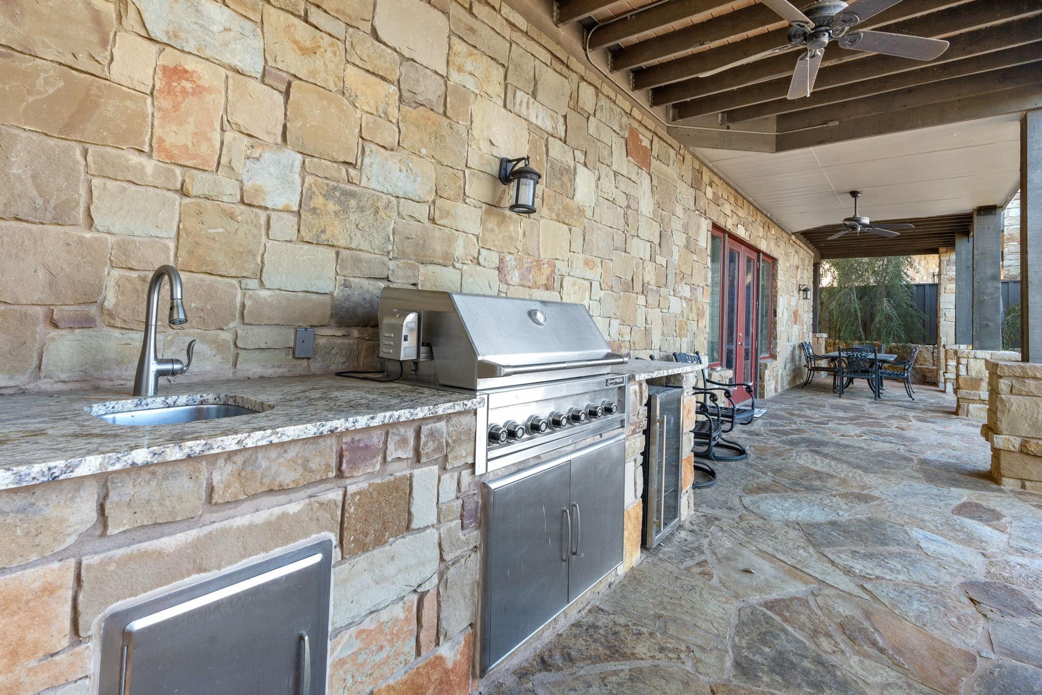 2208 Seabiscuit Cove Spicewood TX 78669