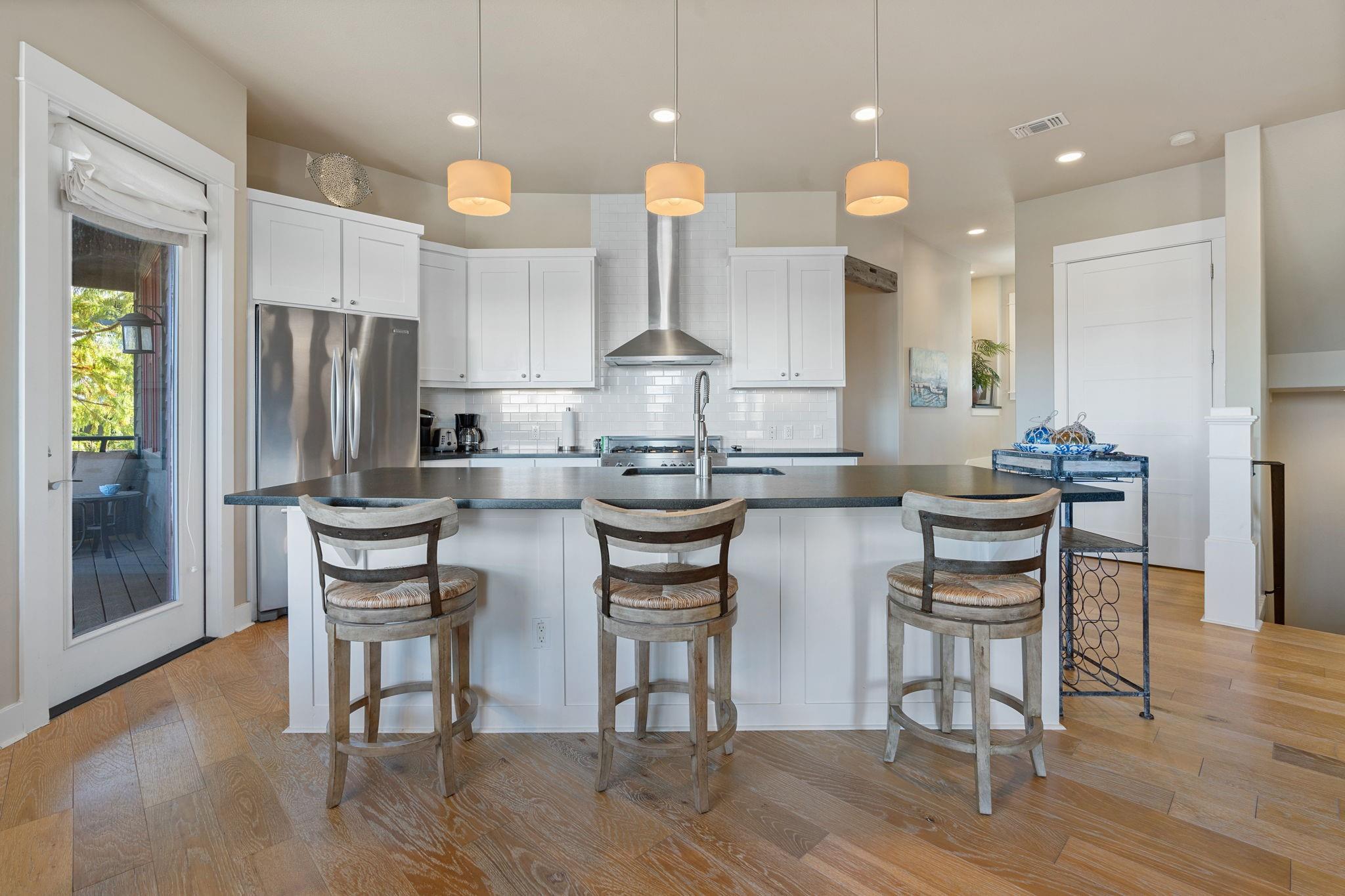 2208 Seabiscuit Cove Spicewood TX 78669