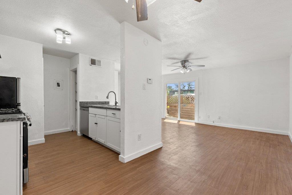 300 E Croslin Street Austin TX 78752