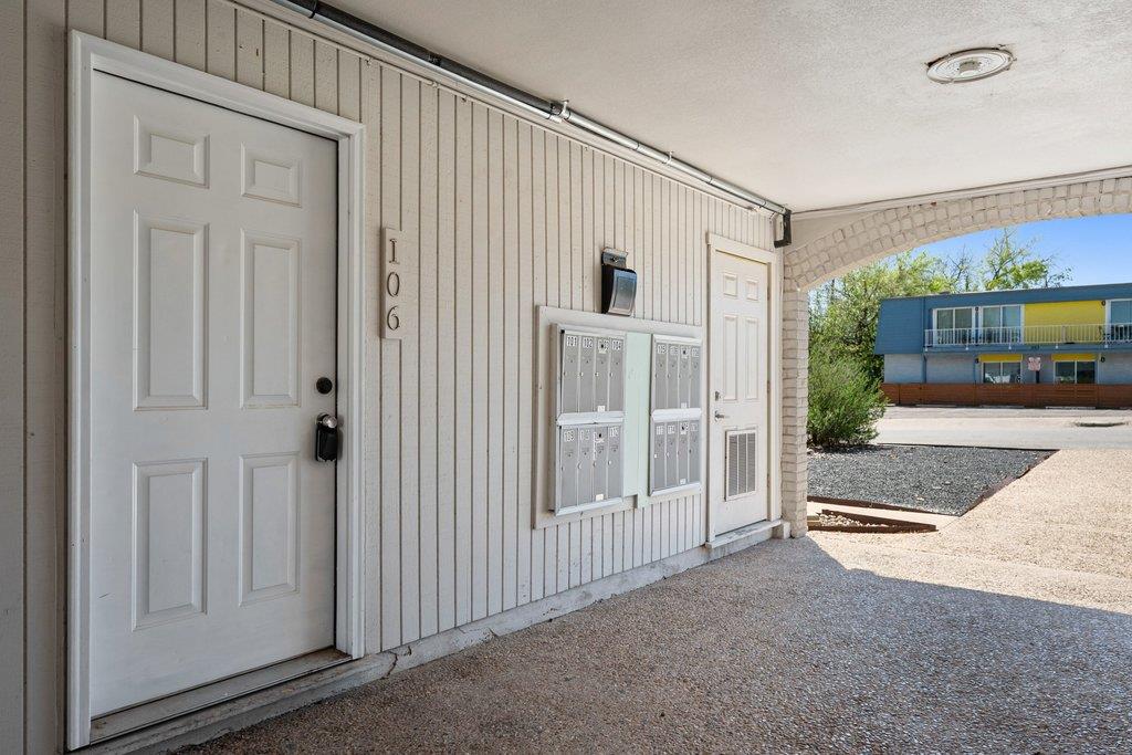 300 E Croslin Street Austin TX 78752