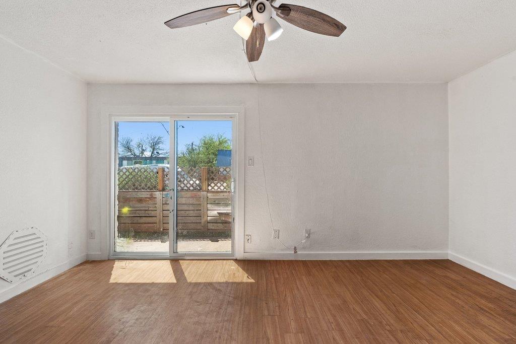 300 E Croslin Street Austin TX 78752