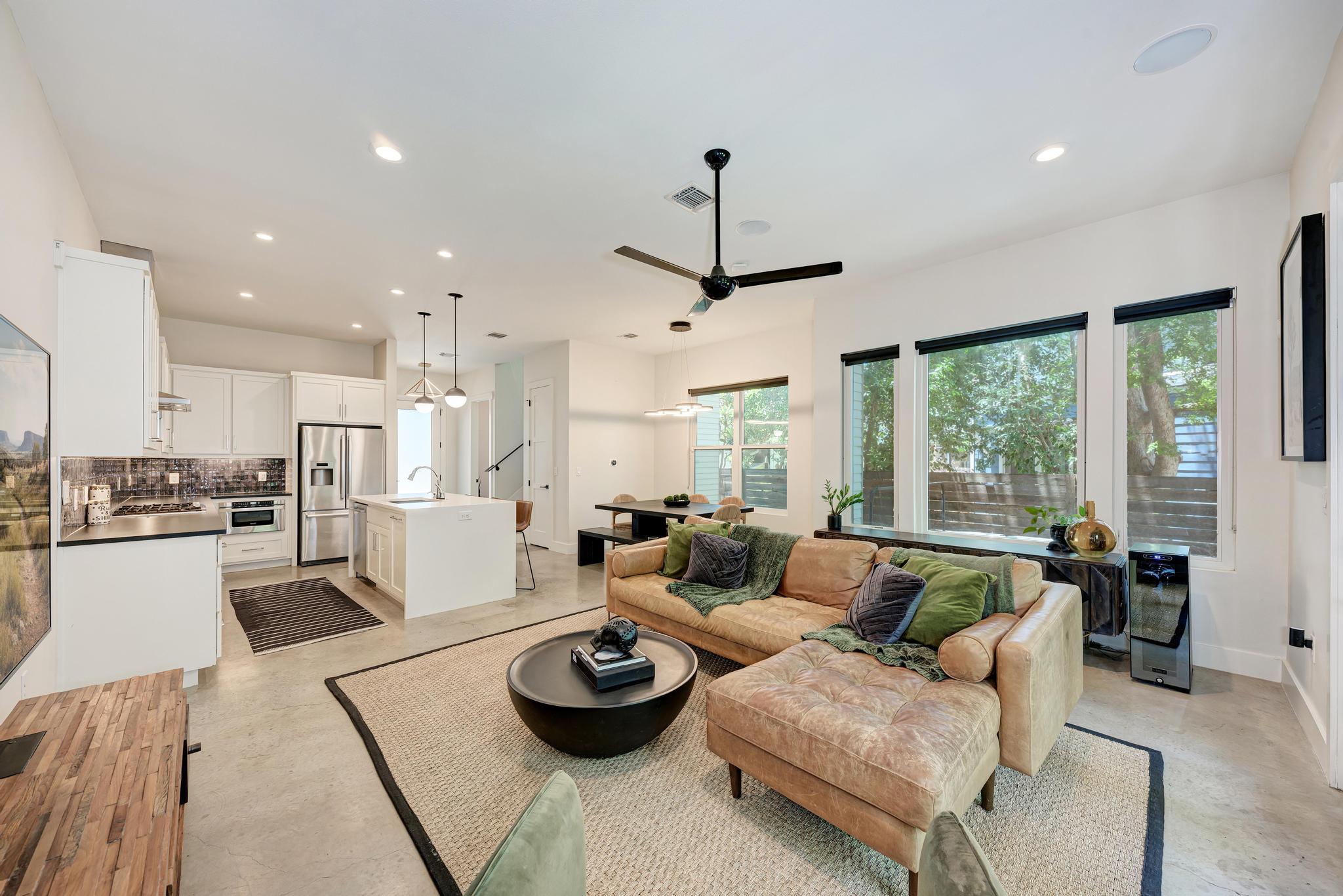 918 Cardinal Lane Austin TX 78704