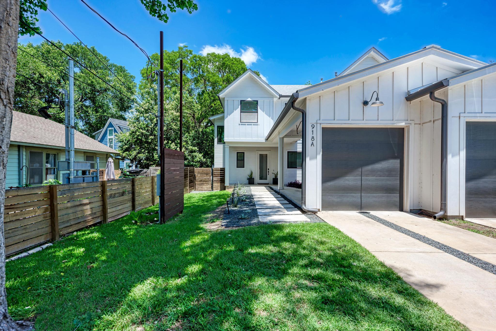 918 Cardinal Lane Austin TX 78704