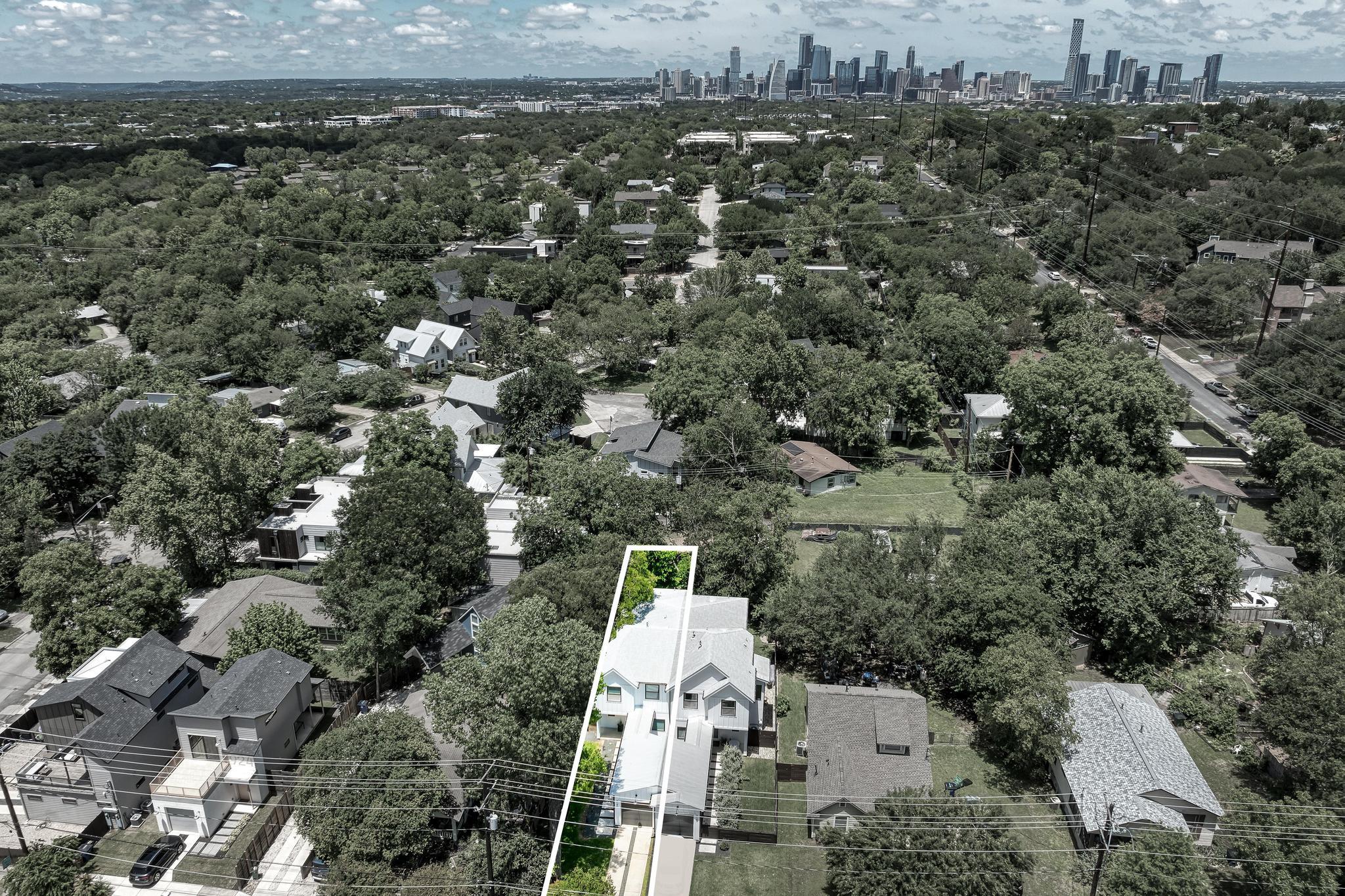 918 Cardinal Lane Austin TX 78704
