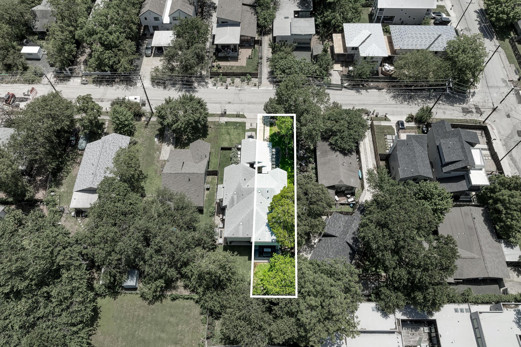 918 Cardinal Lane Austin TX 78704