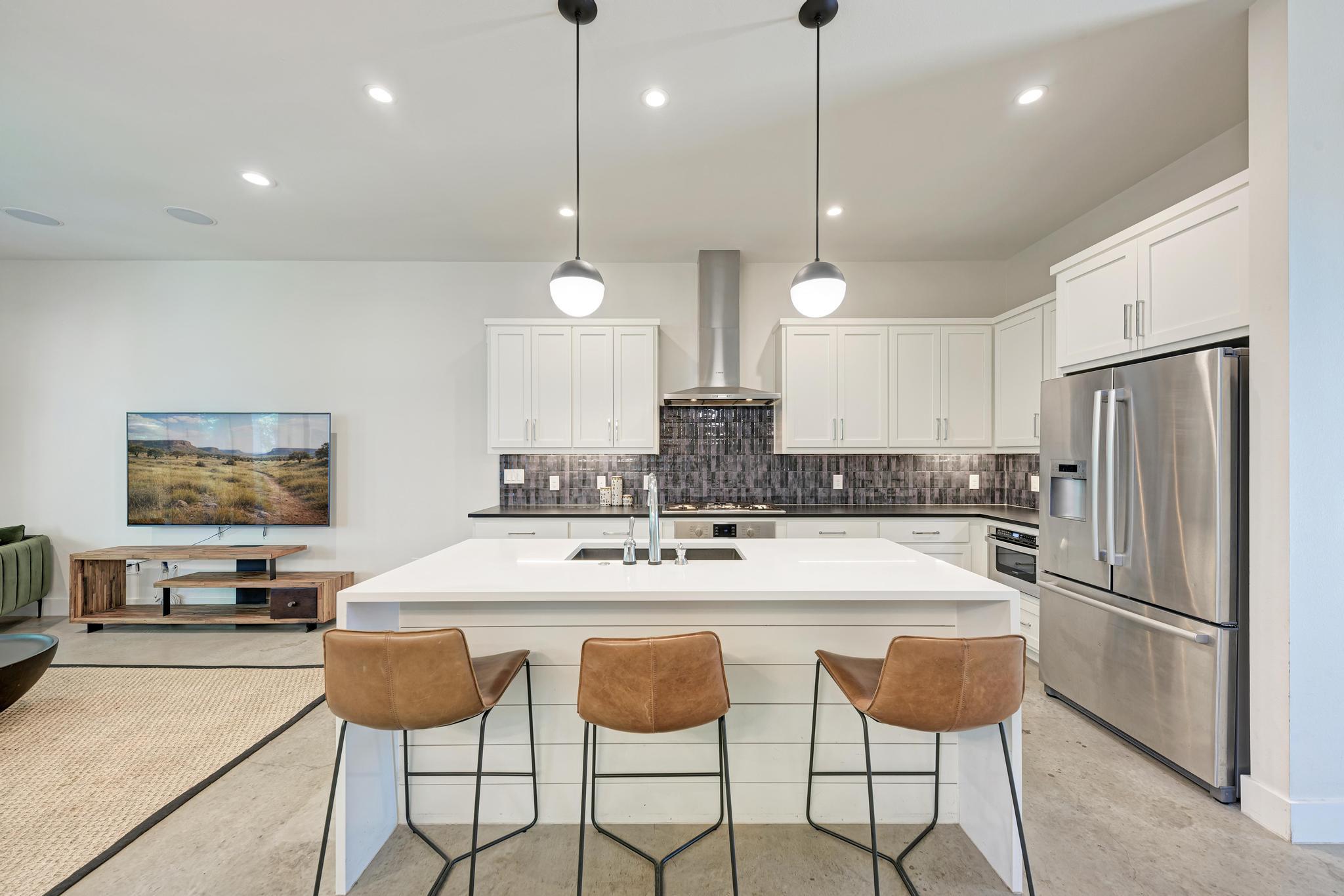 918 Cardinal Lane Austin TX 78704