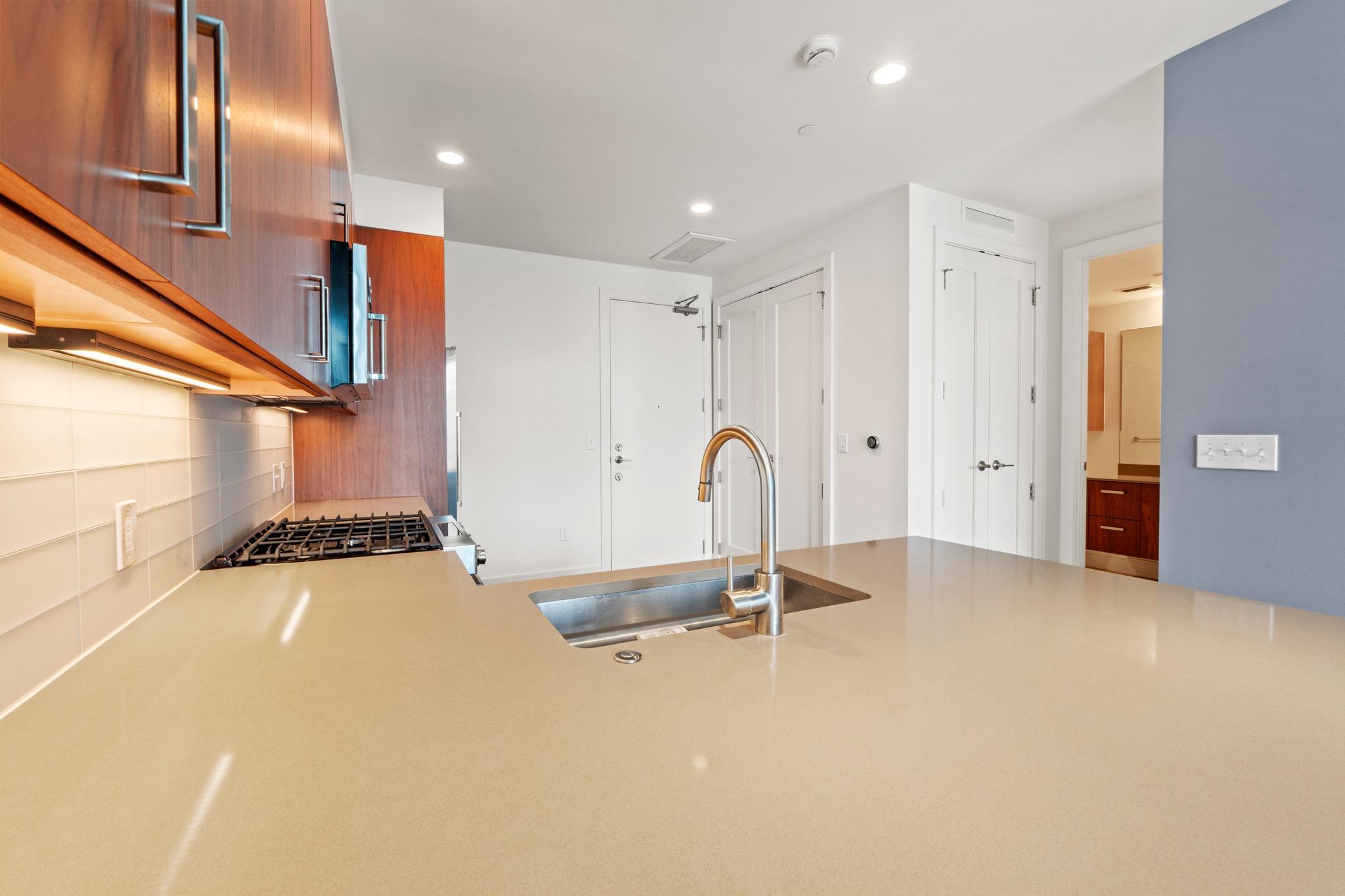 222 West Avenue Austin TX 78701