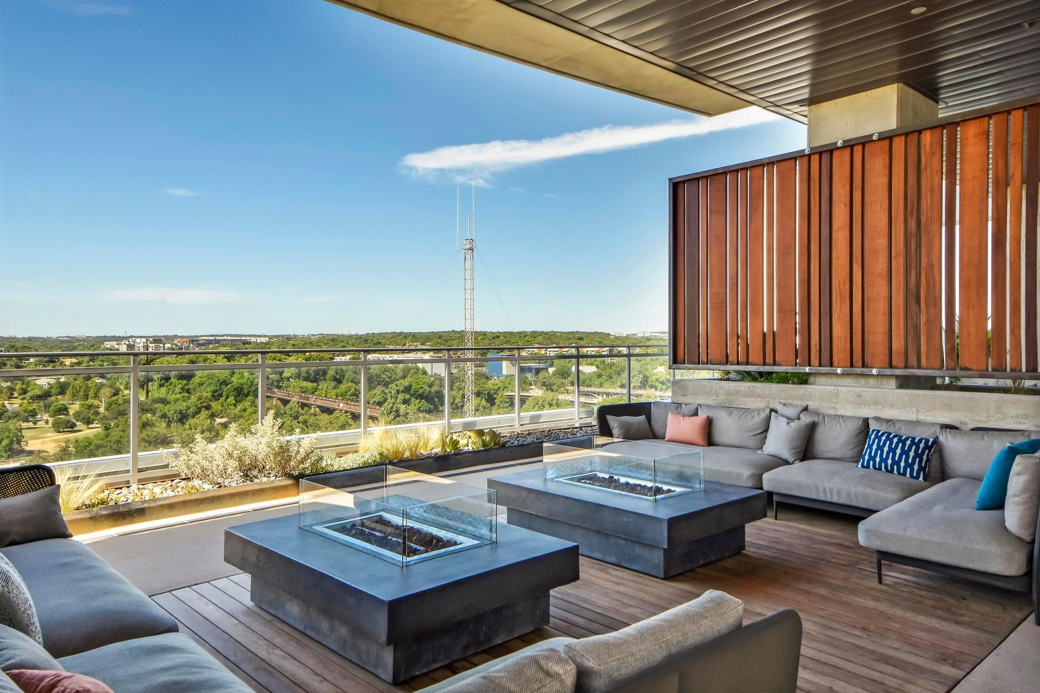 222 West Avenue Austin TX 78701