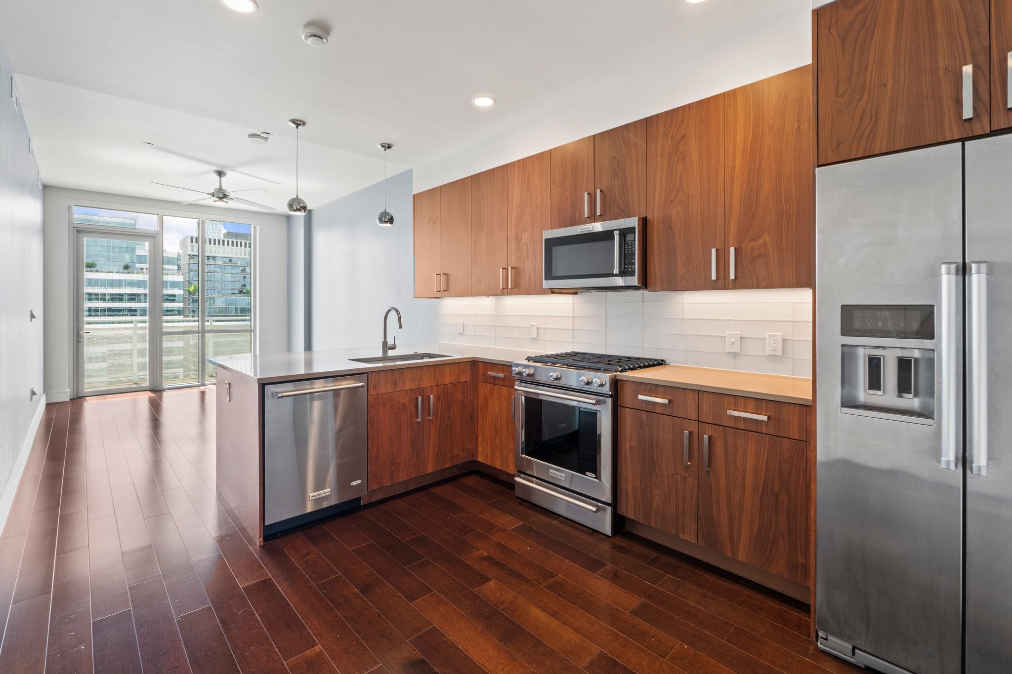222 West Avenue Austin TX 78701