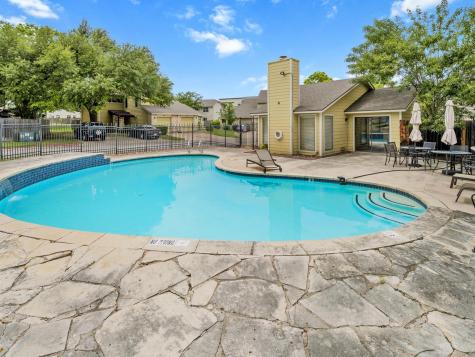 512 Eberhart Lane Austin TX 78745