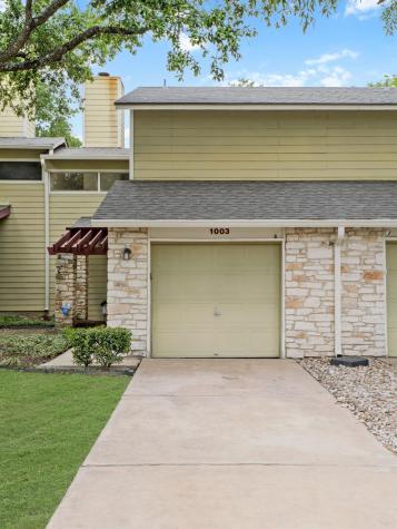 512 Eberhart Lane Austin TX 78745