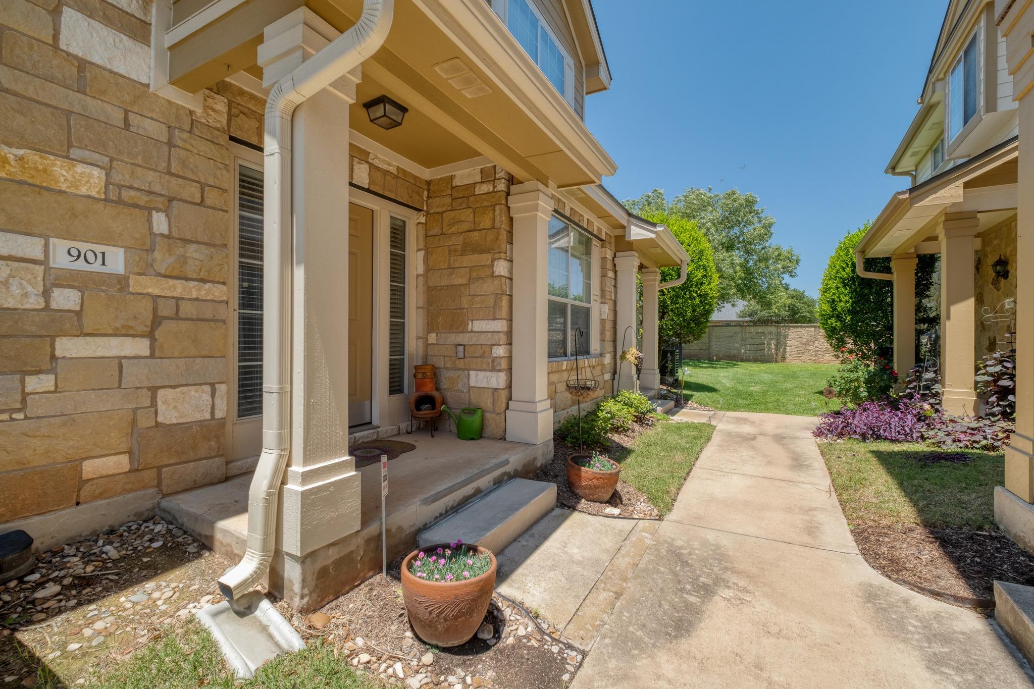 16100 S Great Oaks Drive Round Rock TX 78681