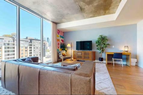 48 East Avenue Austin TX 78701